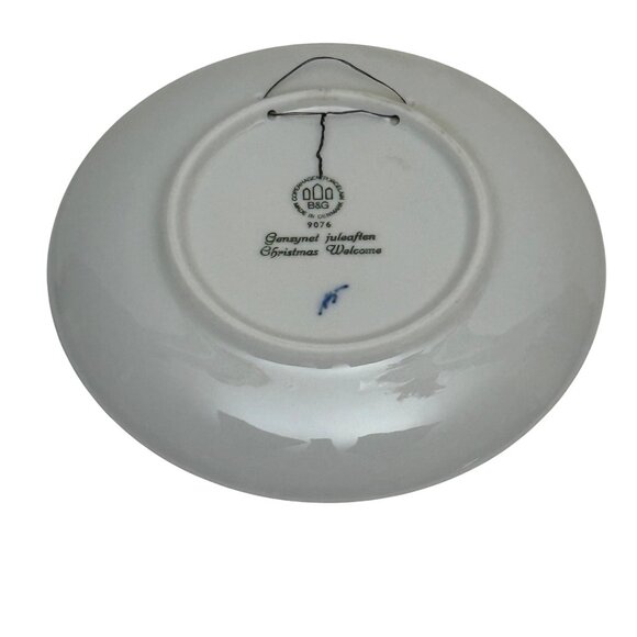 Bing & Grøndahl 1976 Porcelain Christmas Plate Christmas Welcome 9076 - Picture 3 of 4